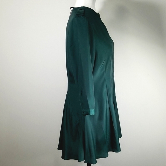 Katherine Barclay Hidden Button Down Mini Dress - Picture 3 of 8